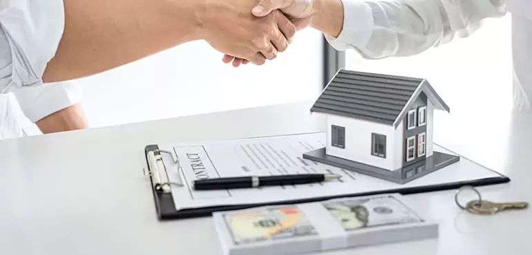 Why Choose Queens Home Buyers to Buy Your Home Off Market On Cash in Queens, NY?