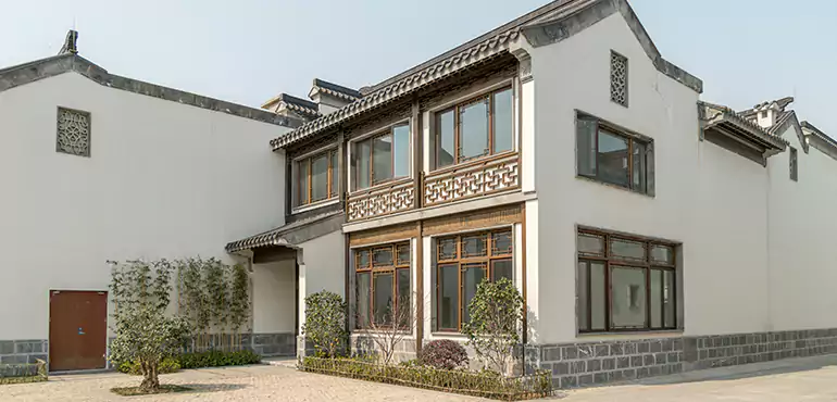 We Help Queens Homeowners Sell Squatter-Occupied Houses Quickly and Safely