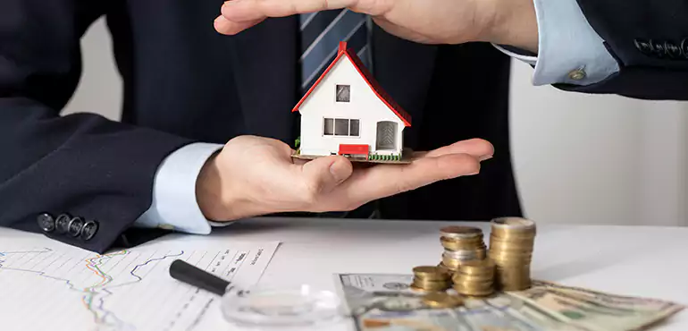 Who Do We Buy Houses From in Queens, NY?